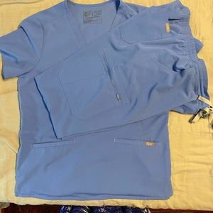 Gently used Women’s Medium Figs Set. Asking $69 per set.